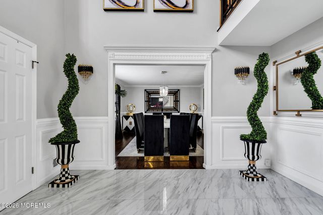 21 Julies Way, Howell, NJ 07731