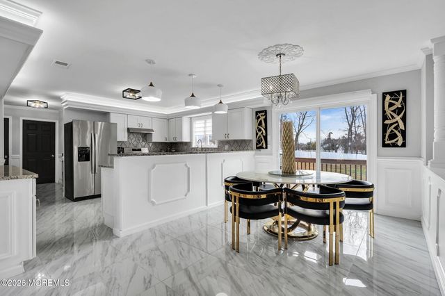 21 Julies Way, Howell, NJ 07731