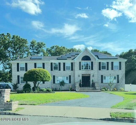21 Julies Way, Howell, NJ 07731
