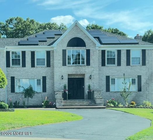 21 Julies Way, Howell, NJ 07731
