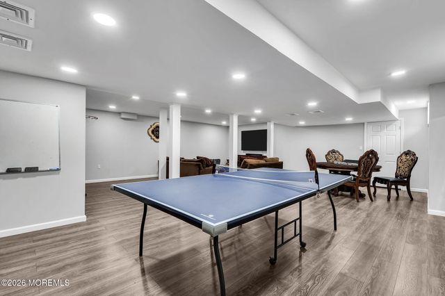 21 Julies Way, Howell, NJ 07731