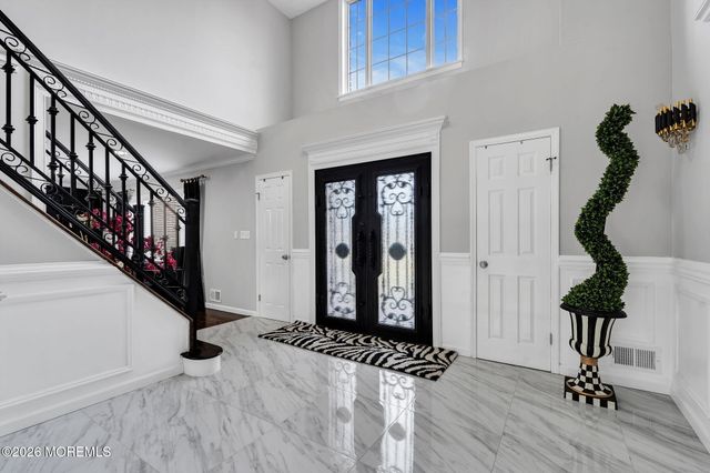 21 Julies Way, Howell, NJ 07731