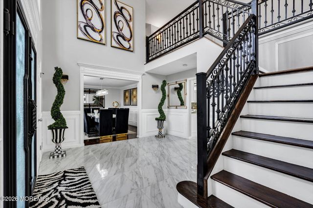 21 Julies Way, Howell, NJ 07731