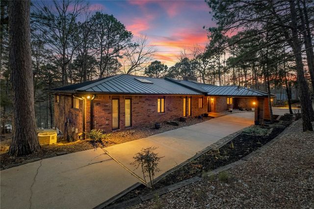 1 Croglin Lane, Bella Vista, AR 72714