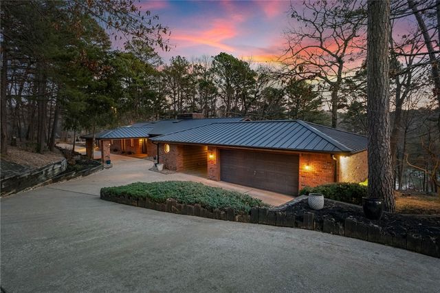 1 Croglin Lane, Bella Vista, AR 72714