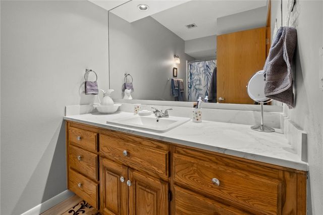 1 Croglin Lane, Bella Vista, AR 72714