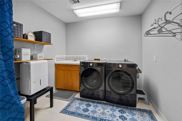 1 Croglin Lane, Bella Vista, AR 72714