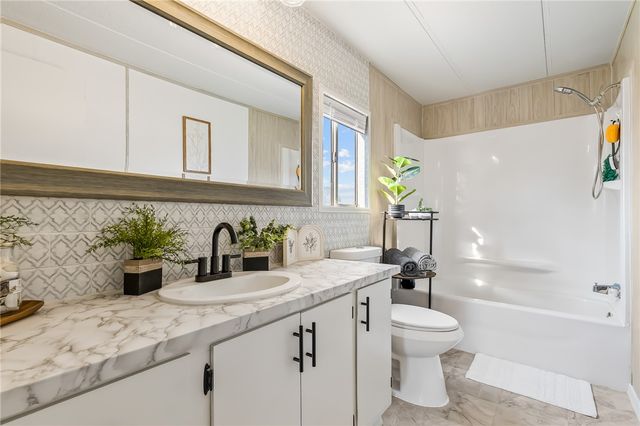 2103 E Mustang Drive, Mohave Valley, AZ 86440