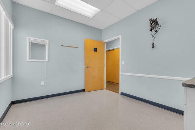 508 Lakehurst Road, 102, Toms River, NJ 08755