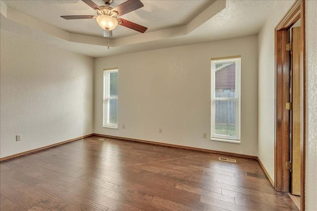 7918 Harvest Hills Road, Oklahoma City, OK 73132