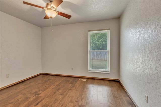 7918 Harvest Hills Road, Oklahoma City, OK 73132