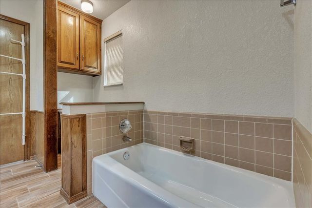 7918 Harvest Hills Road, Oklahoma City, OK 73132