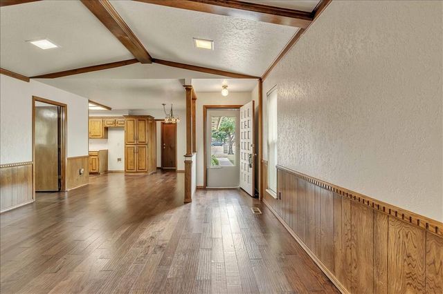 7918 Harvest Hills Road, Oklahoma City, OK 73132