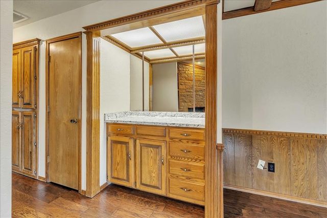 7918 Harvest Hills Road, Oklahoma City, OK 73132