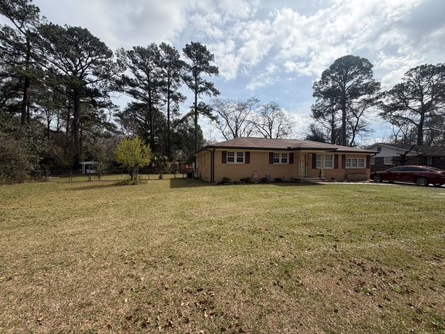 137 Highland, Dothan, AL 36301