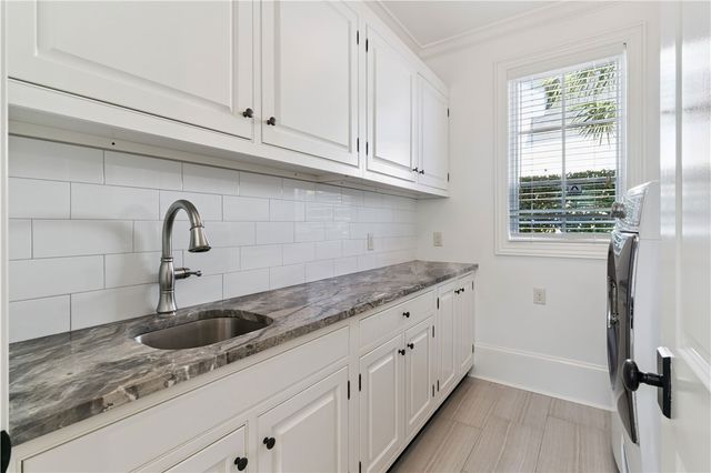 412 Yacht Club Lane, St Simons Island, GA 31522