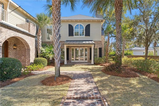 412 Yacht Club Lane, St Simons Island, GA 31522