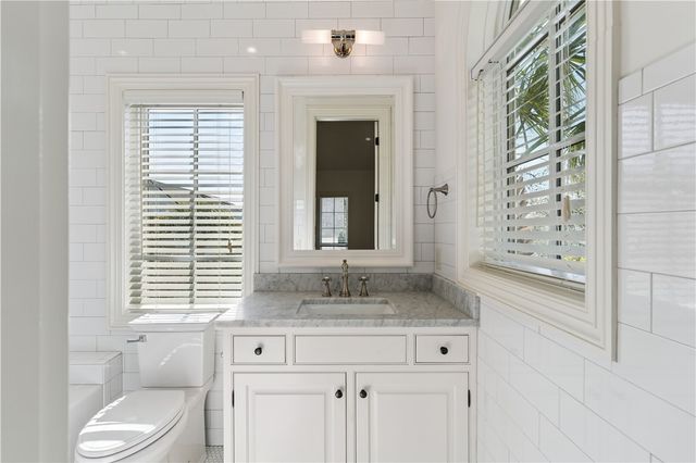 412 Yacht Club Lane, St Simons Island, GA 31522