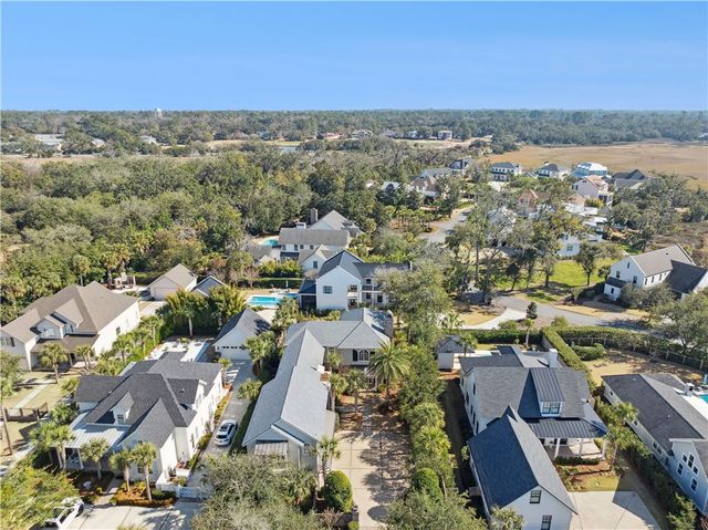 412 Yacht Club Lane, St Simons Island, GA 31522