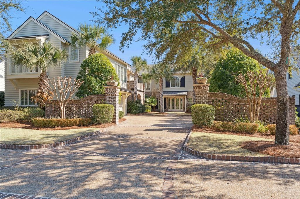 412 Yacht Club Lane, St Simons Island, GA 31522