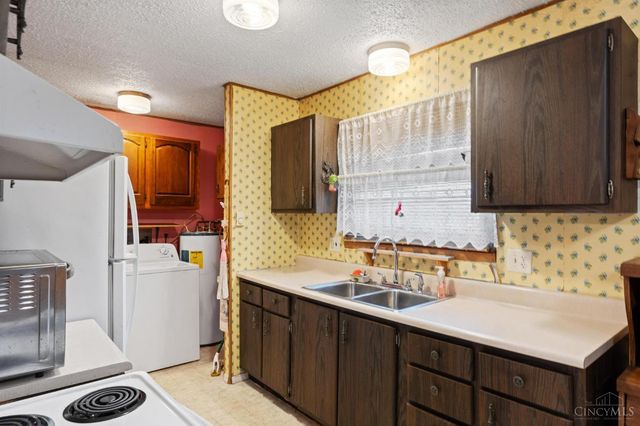 6604 Fascination Way, Paint Twp, OH 45133