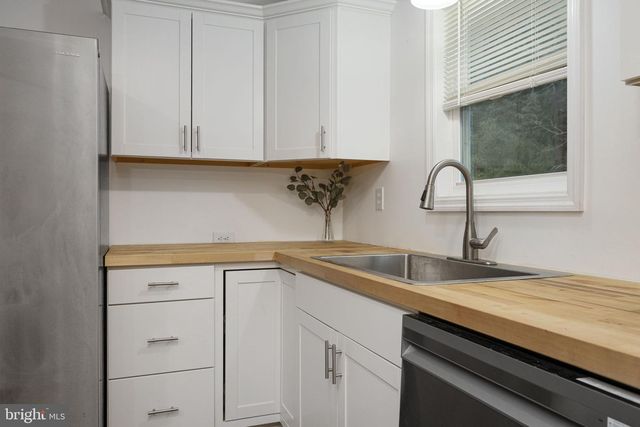 150 MODENA RD, Coatesville, PA 19320