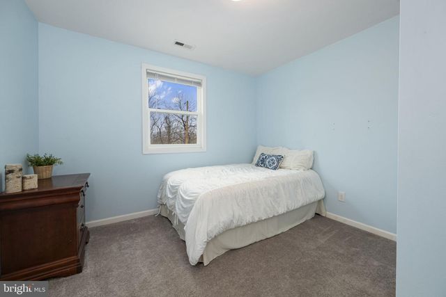 150 MODENA RD, Coatesville, PA 19320