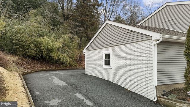 150 MODENA RD, Coatesville, PA 19320