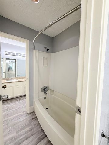 9461 Pagewood Lane, Houston, TX 77063