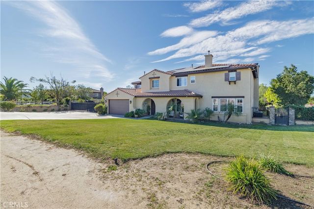 17797 Canyonwood Drive, Riverside, CA 92504