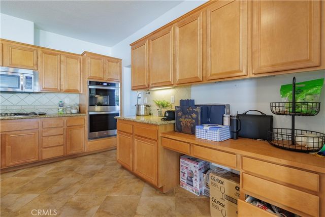 17797 Canyonwood Drive, Riverside, CA 92504