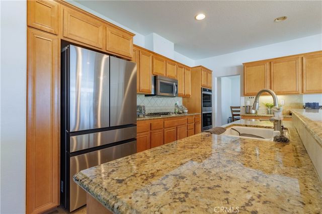 17797 Canyonwood Drive, Riverside, CA 92504