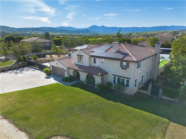 17797 Canyonwood Drive, Riverside, CA 92504