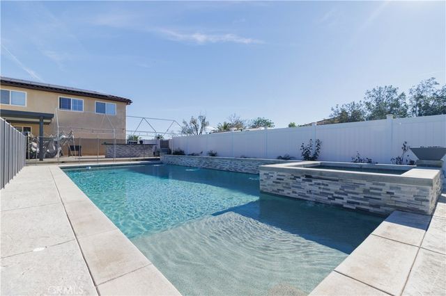 17797 Canyonwood Drive, Riverside, CA 92504