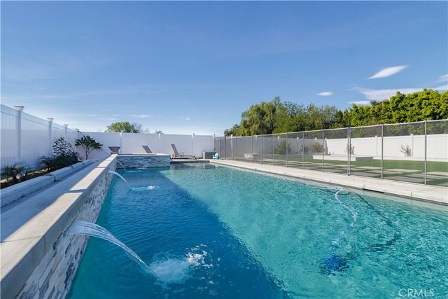 17797 Canyonwood Drive, Riverside, CA 92504