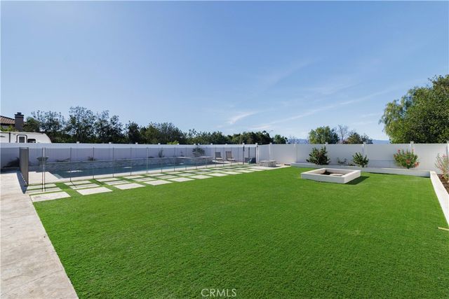 17797 Canyonwood Drive, Riverside, CA 92504