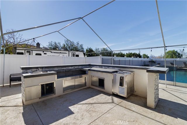 17797 Canyonwood Drive, Riverside, CA 92504