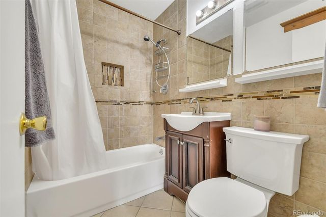 3273 S Elm Street, Denver, CO 80222