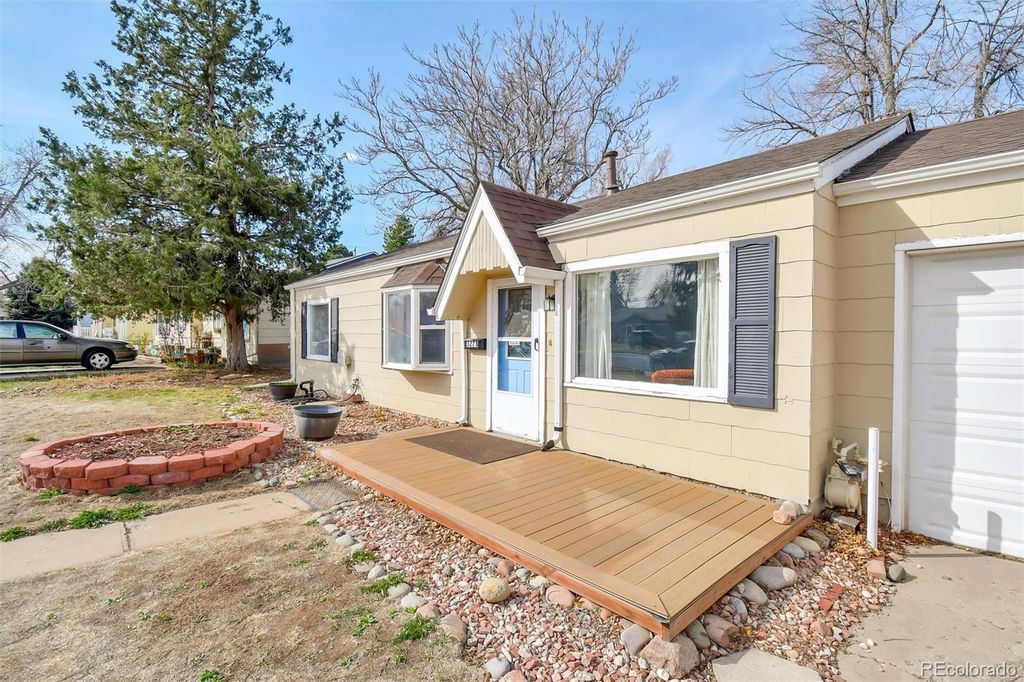 3273 S Elm Street, Denver, CO 80222
