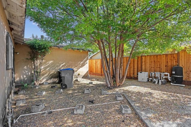 890 Tallman Court, San Jose, CA 95123