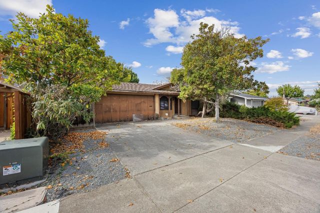 890 Tallman Court, San Jose, CA 95123