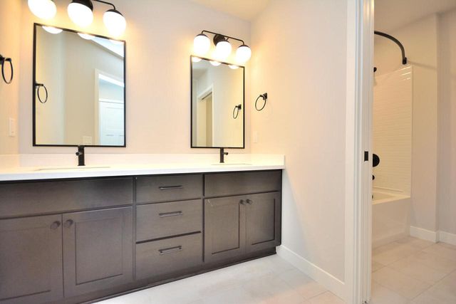 8175 Bluebird COURT, Mequon, WI 53097