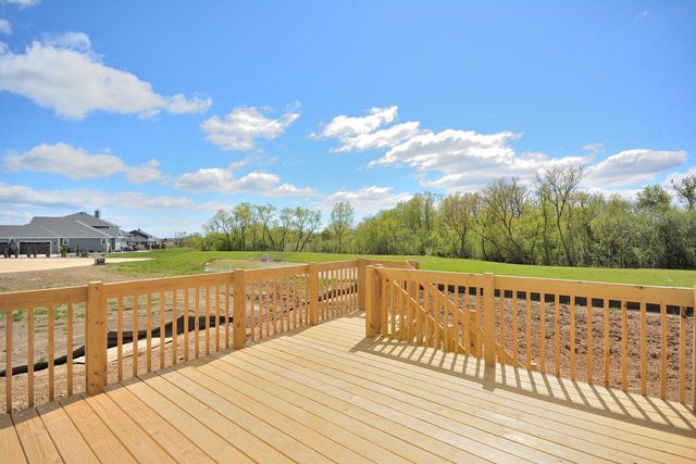 8175 Bluebird COURT, Mequon, WI 53097
