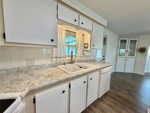 115 BOUGAINVILLEA DRIVE, Leesburg, FL 34748