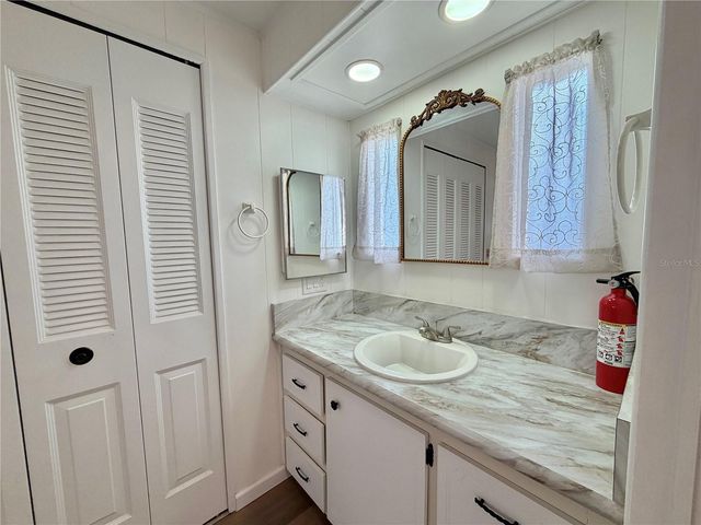 115 BOUGAINVILLEA DRIVE, Leesburg, FL 34748