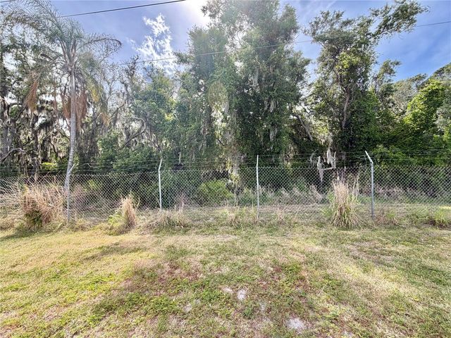 115 BOUGAINVILLEA DRIVE, Leesburg, FL 34748