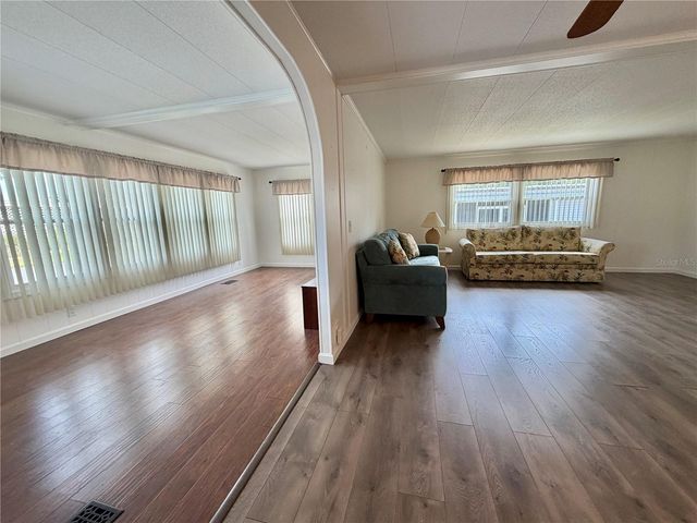 115 BOUGAINVILLEA DRIVE, Leesburg, FL 34748