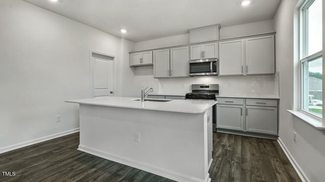 817 Comice Pear Way, Willow Spring, NC 27592