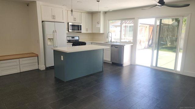8606 Gold Coast, San Diego, CA 92126