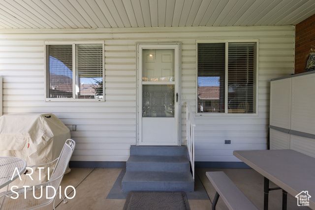 1014 E 5750 S, South Ogden, UT 84405